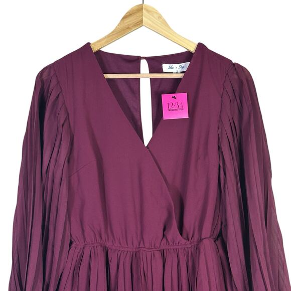 NWT She + Sky Pleated Romper Womens M Purple Long Sleeve V-Neck Flowy Romantic - Picture 3 of 9